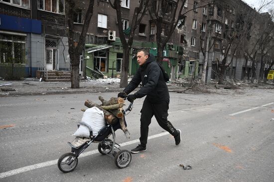 Повседневная жизнь в Мариуполе