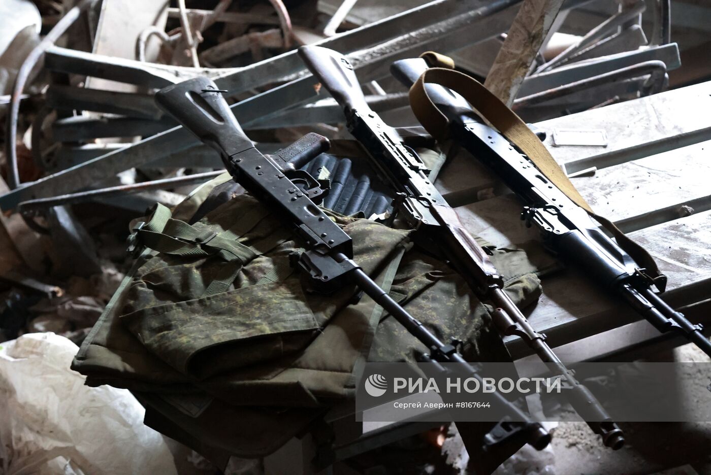 Мариупольский металлургический комбинат имени Ильича после освобождения от националистов