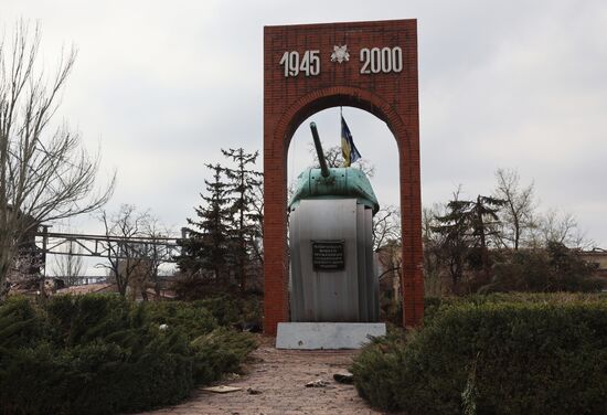 Мариупольский металлургический комбинат имени Ильича после освобождения от националистов