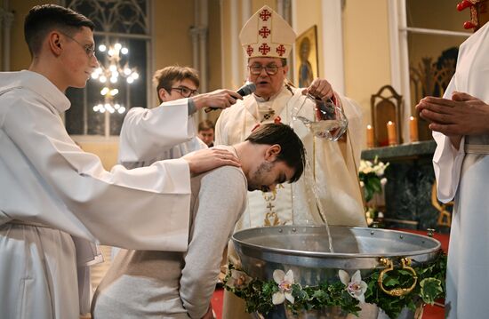 Празднование католической Пасхи в России