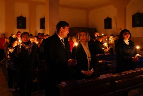 Празднование католической Пасхи в России