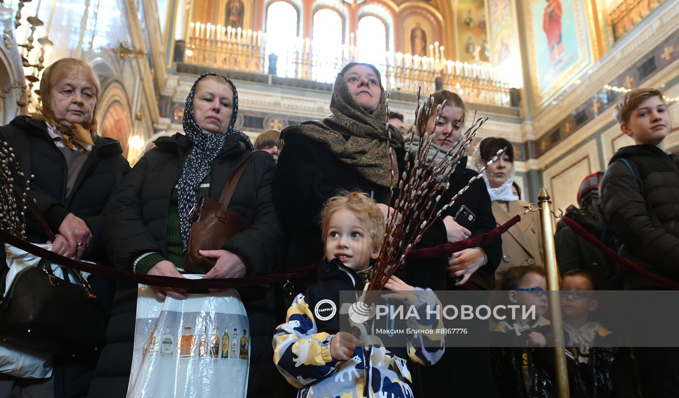 Патриаршее служение в праздник Вербного воскресенья в Храме Христа Спасителя