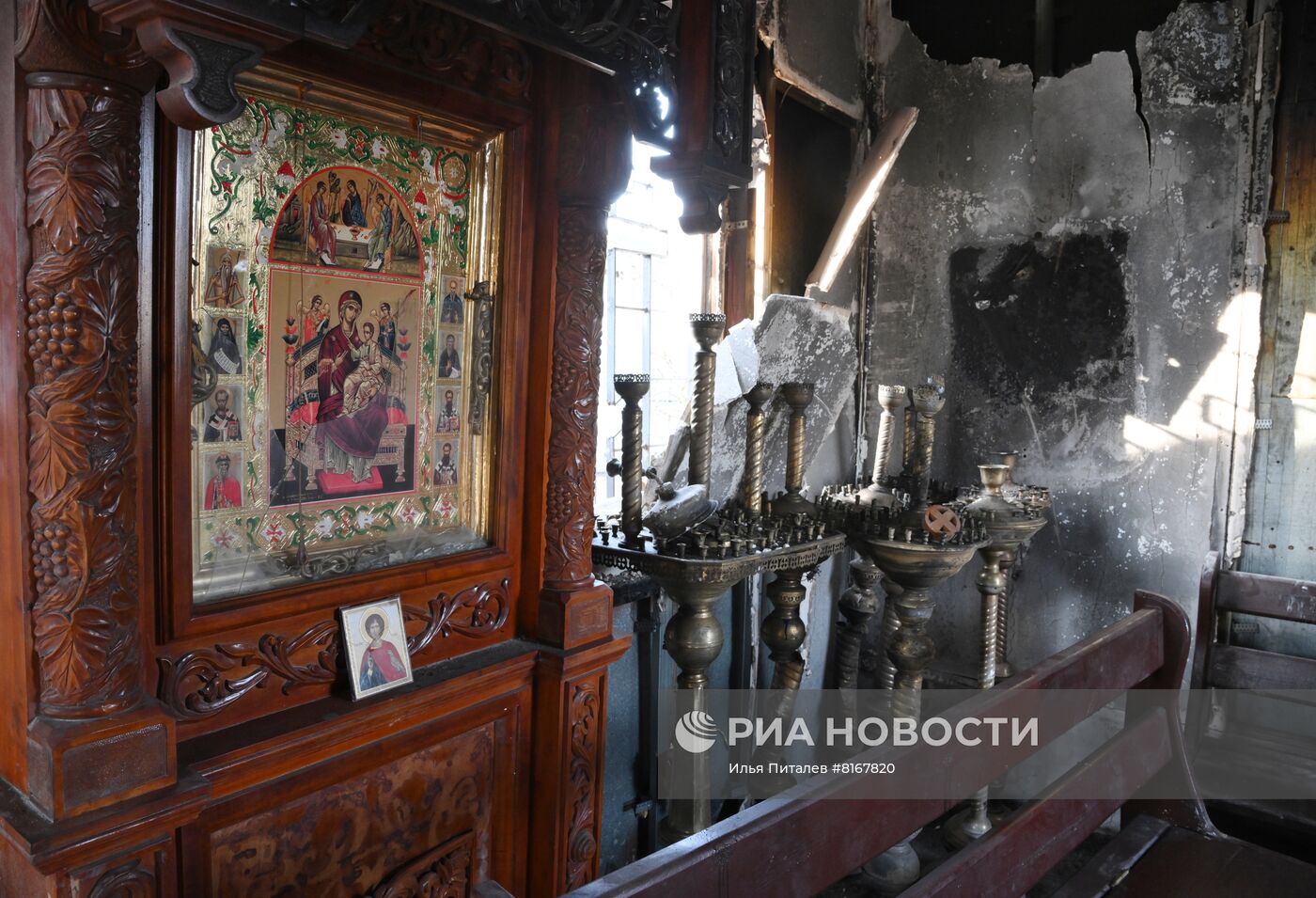 Верующие отмечают Вербное воскресенье в Волновахе