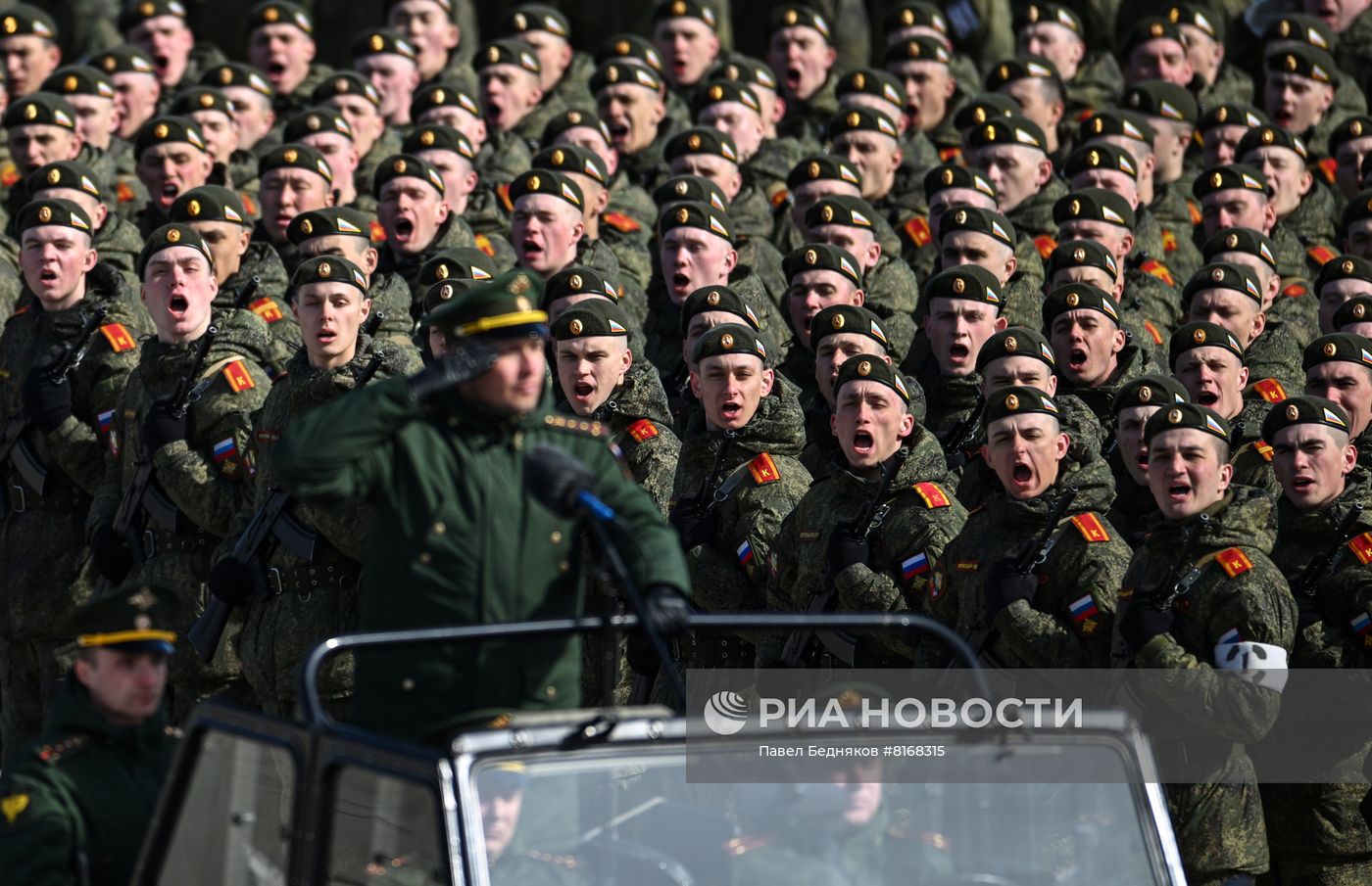 Совместная репетиция парада Победы на полигоне Алабино