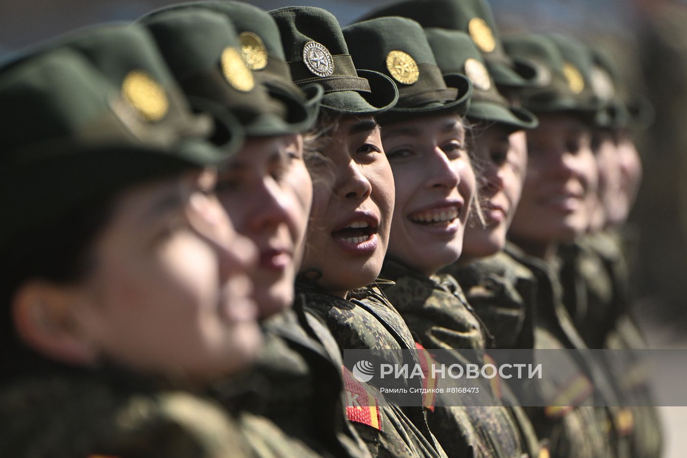 Совместная репетиция парада Победы на полигоне Алабино