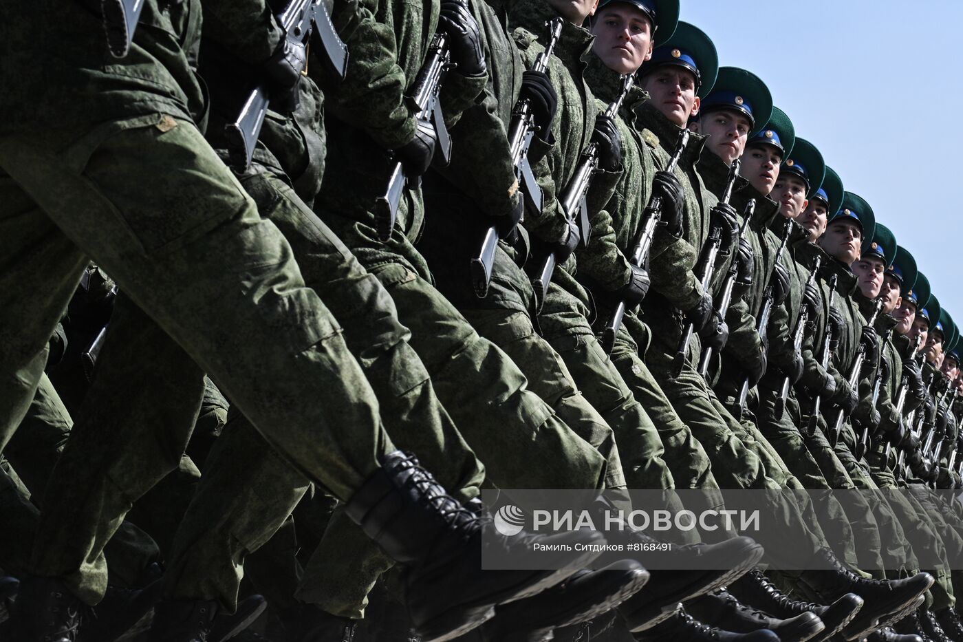 Совместная репетиция парада Победы на полигоне Алабино 