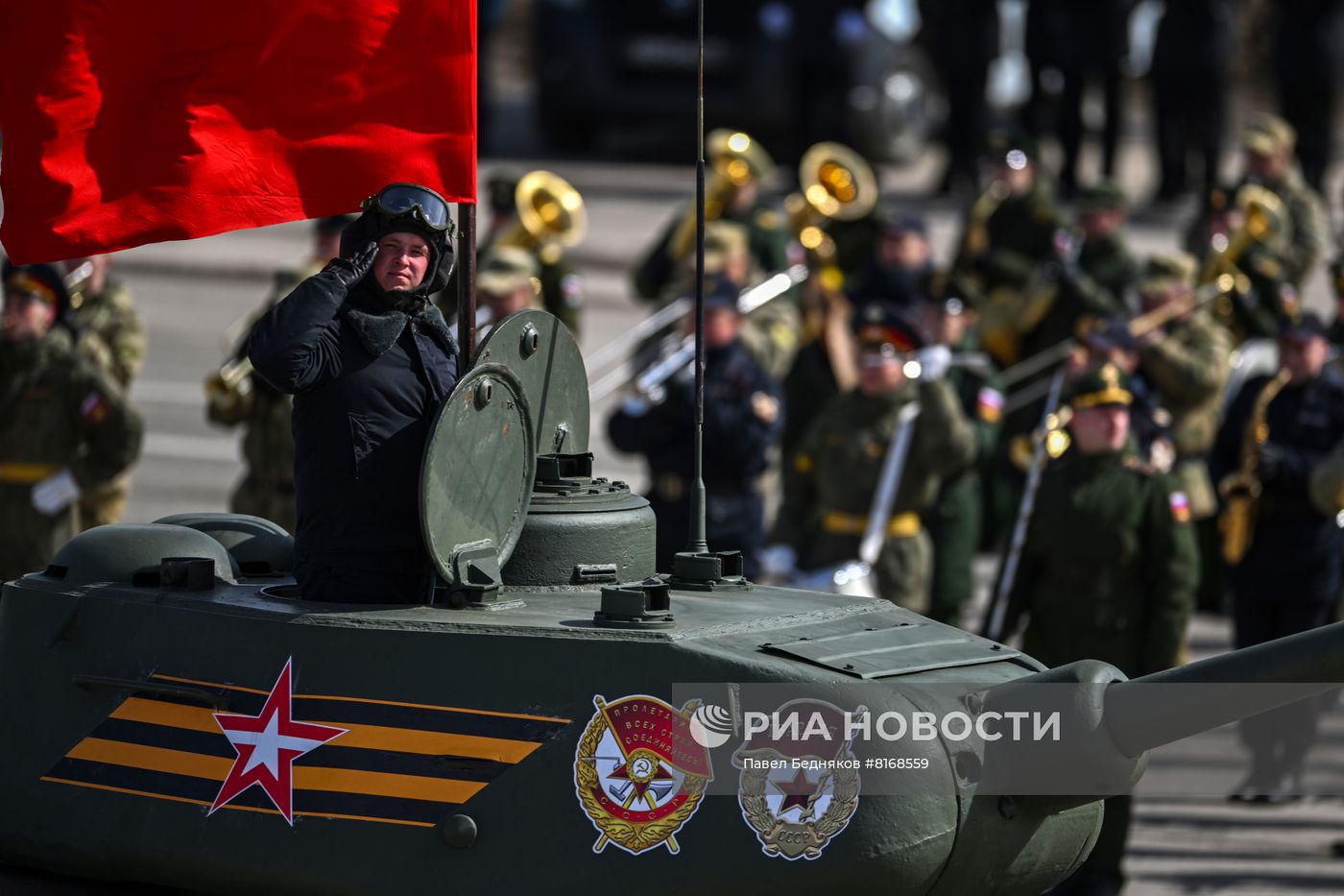 Совместная репетиция парада Победы на полигоне Алабино 
