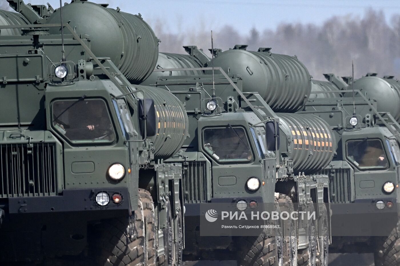 Совместная репетиция парада Победы на полигоне Алабино 
