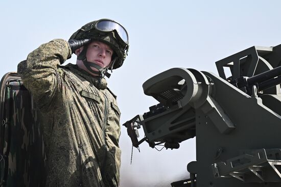 Совместная репетиция парада Победы на полигоне Алабино 