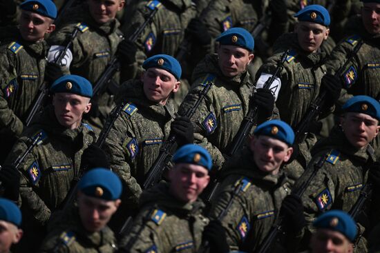 Совместная репетиция парада Победы на полигоне Алабино 