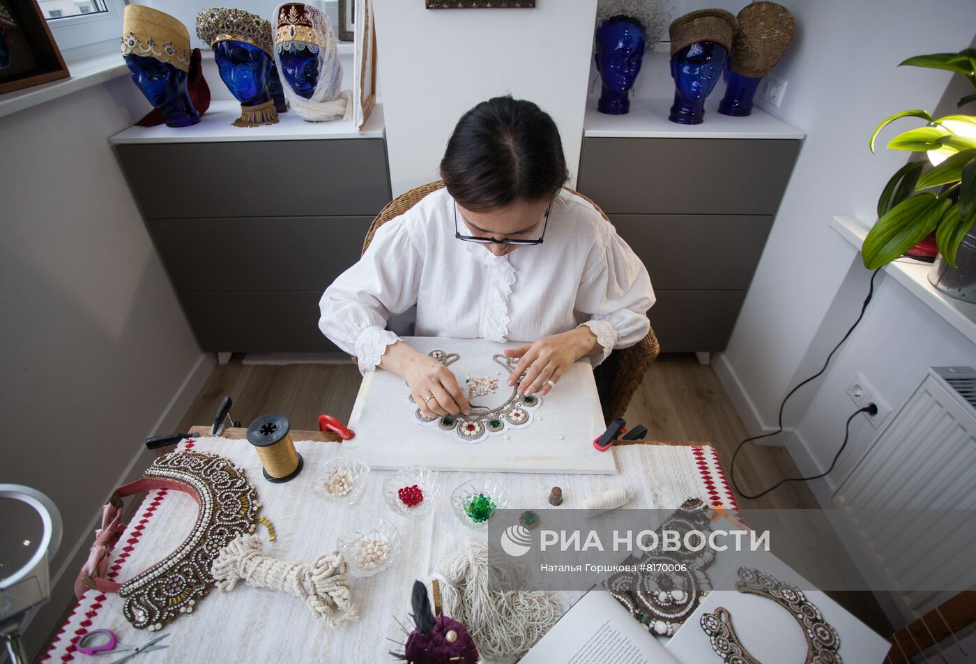 Изготовление кокошников ручной работы в Тюмени