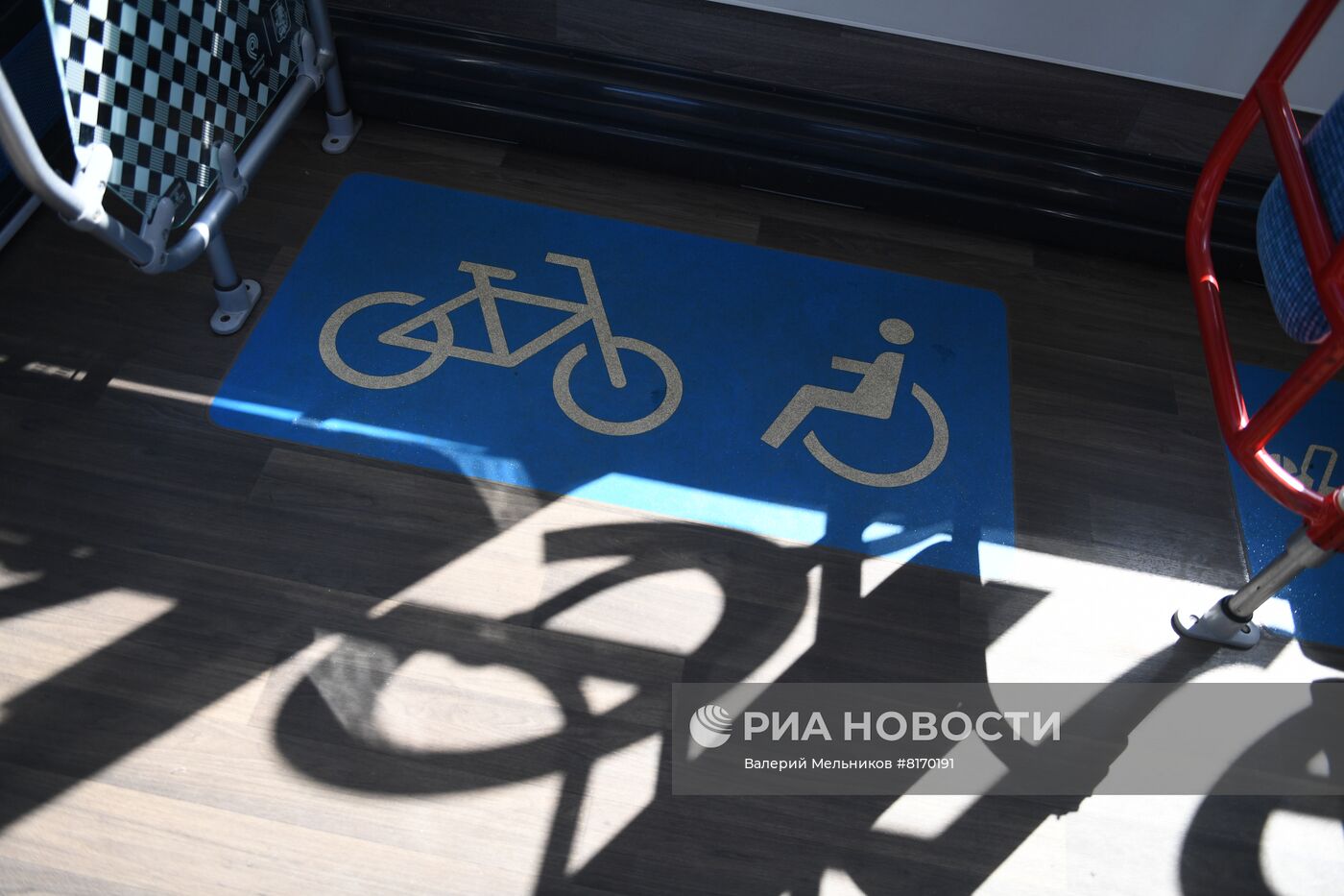 Запуск на маршрут двухсекционного электробуса в Москве