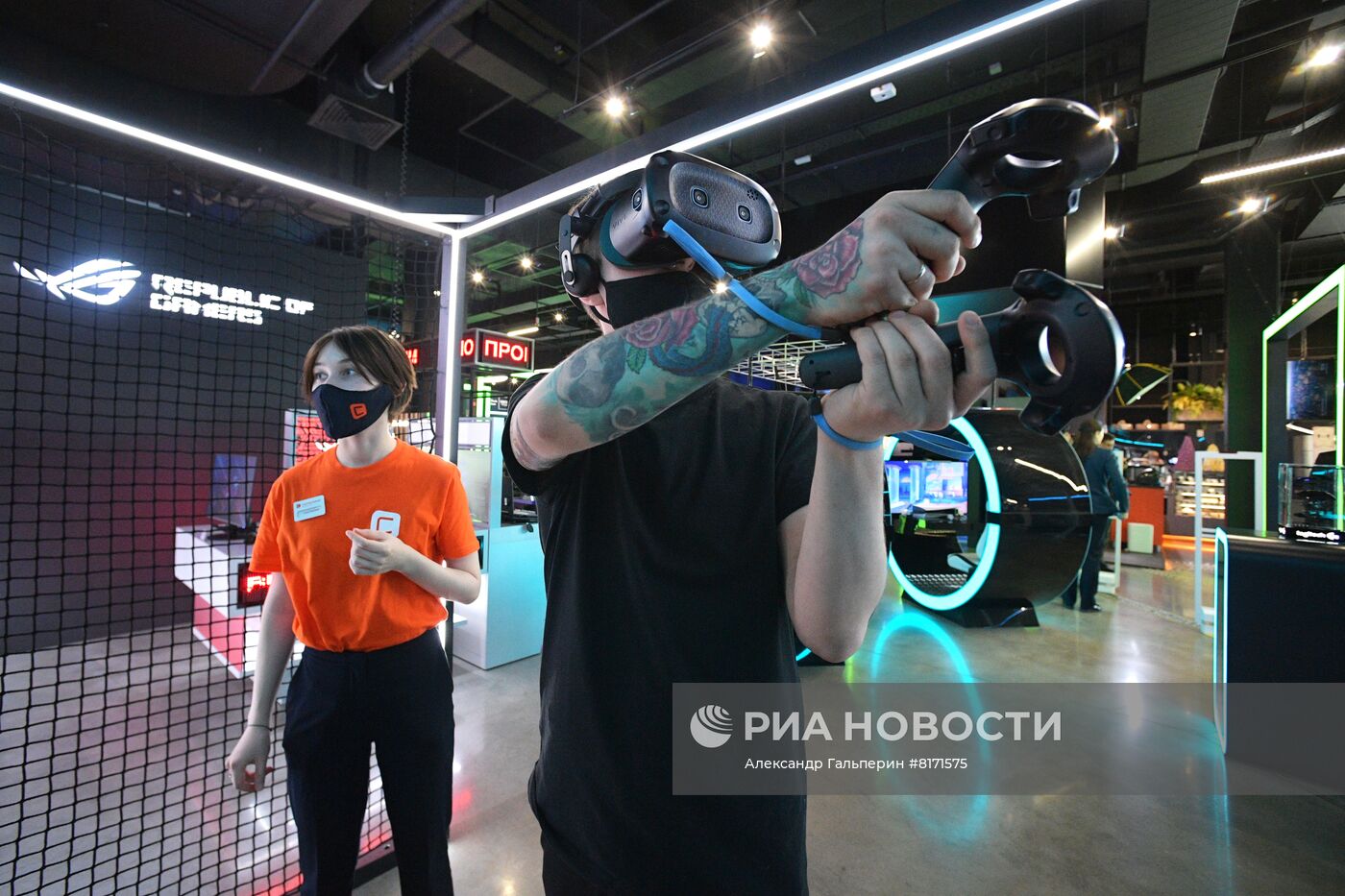 Открытие логистического хаба магазинов "Ситилинк" в Санкт-Петербурге