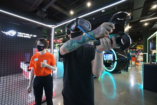 Открытие логистического хаба магазинов "Ситилинк" в Санкт-Петербурге