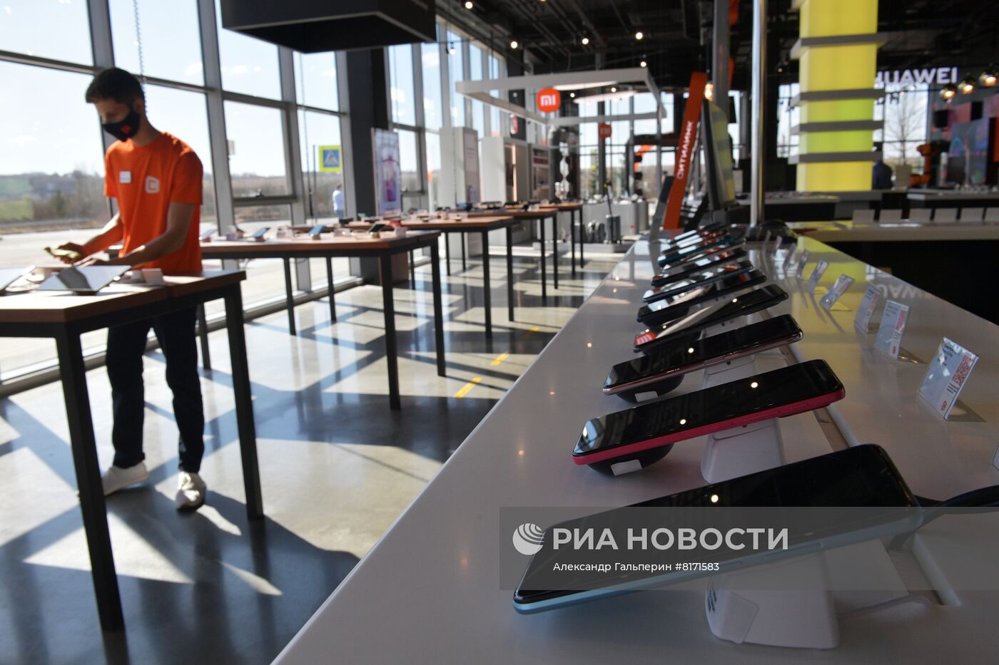 Открытие логистического хаба магазинов "Ситилинк" в Санкт-Петербурге