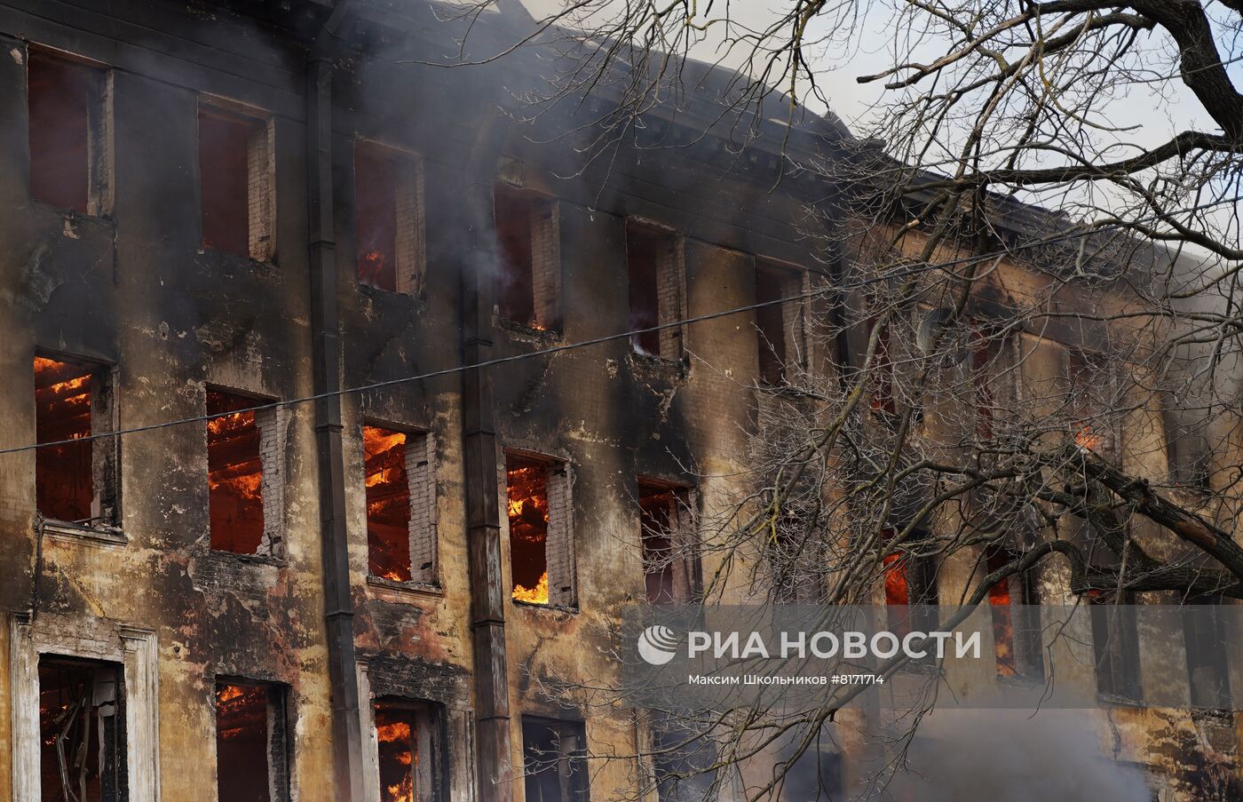 Пожар в оборонном НИИ в Твери