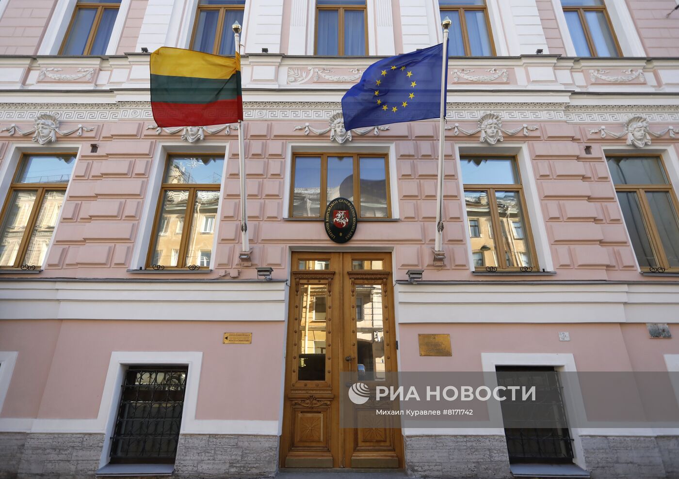 Закрытие консульств Латвии, Литвы и Эстонии в Санкт-Петербурге