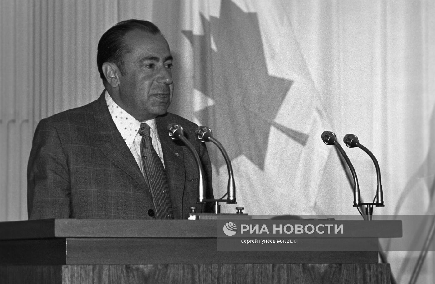 Вице-президент Общества "СССР-Канада" Григорий Агранат