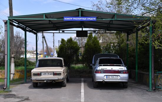 Замена украинских автомобильных номеров на номера ЛНР в Старобельске