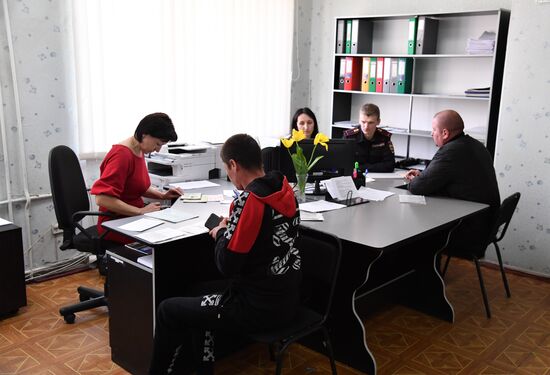 Выдача паспортов ЛНР в Старобельске