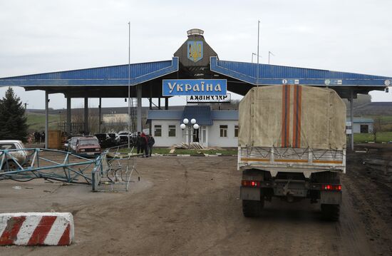 Доставка и разгрузка гуманитарной помощи в Харьковской области