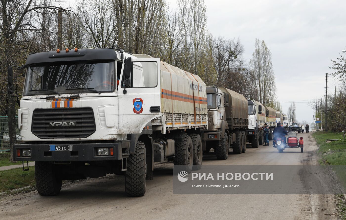 Доставка и разгрузка гуманитарной помощи в Харьковской области