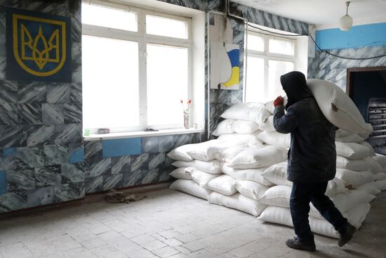 Доставка и разгрузка гуманитарной помощи в Харьковской области