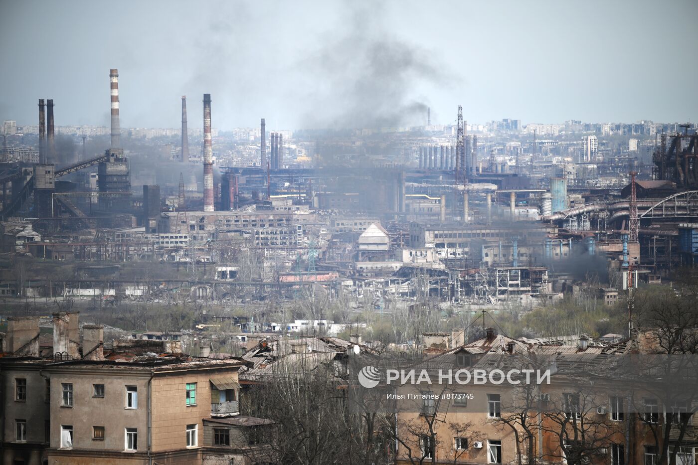 Металлургический комбинат "Азовсталь" в Мариуполе