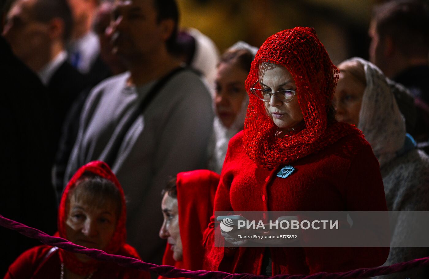 Пасхальное богослужение в храме Христа Спасителя