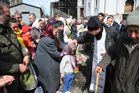 Празднование Пасхи в Мариуполе