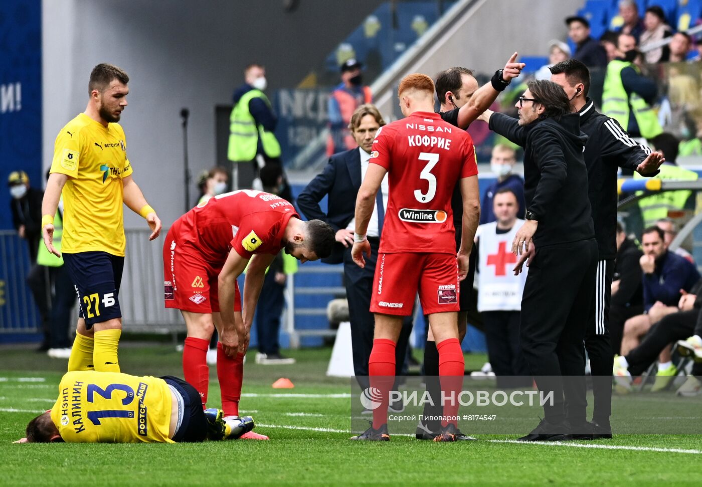 Футбол. РПЛ. Матч "Ростов" - "Спартак"