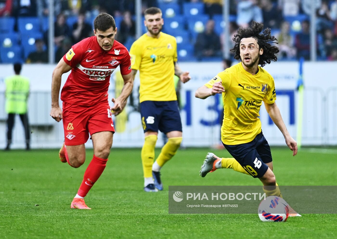 Футбол. РПЛ. Матч "Ростов" - "Спартак"