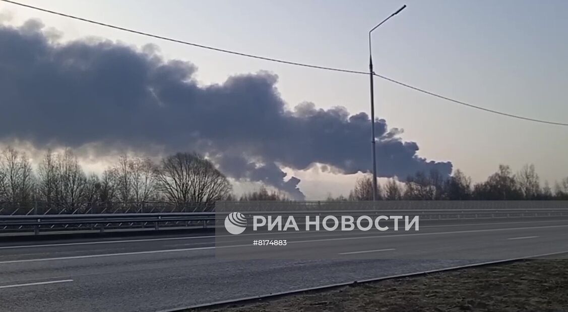 Пожар на нефтебазе в Брянске