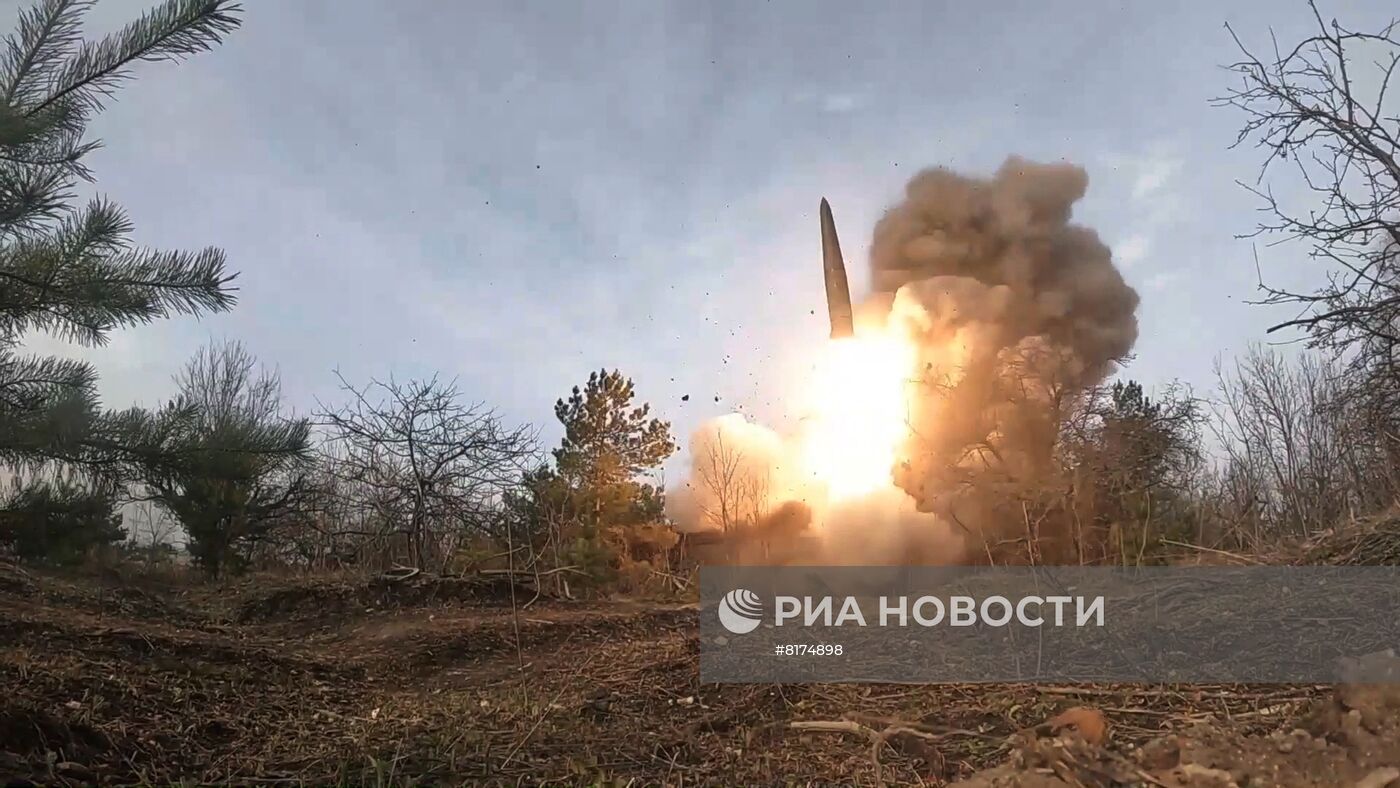 Нанесение удара "Искандером" по украинским складам с боеприпасами и вооружением