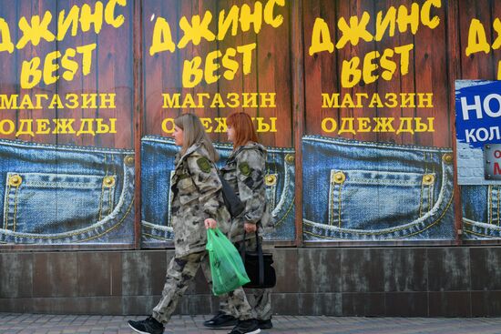 Повседневная жизнь в Луганске