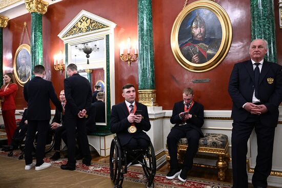 Встреча российских олимпийцев и паралимпийцев с членами правительства РФ