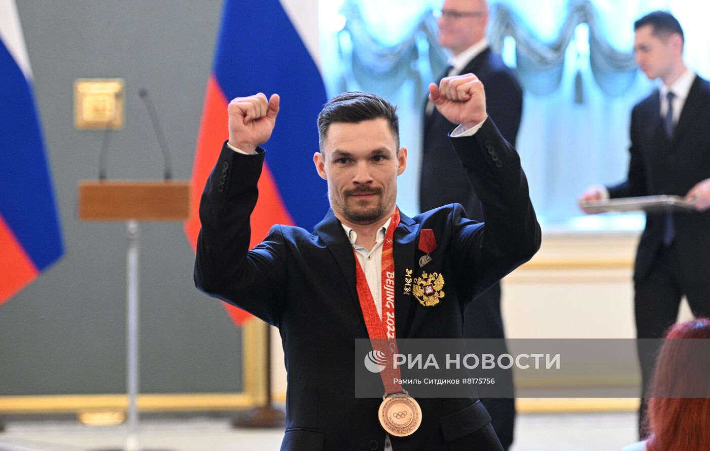 Встреча российских олимпийцев и паралимпийцев с членами правительства РФ