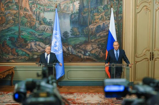 Встреча главы МИД РФ С. Лаврова с генсеком ООН А. Гутеррешем