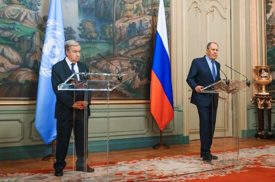 Встреча главы МИД РФ С. Лаврова с генсеком ООН А. Гутеррешем