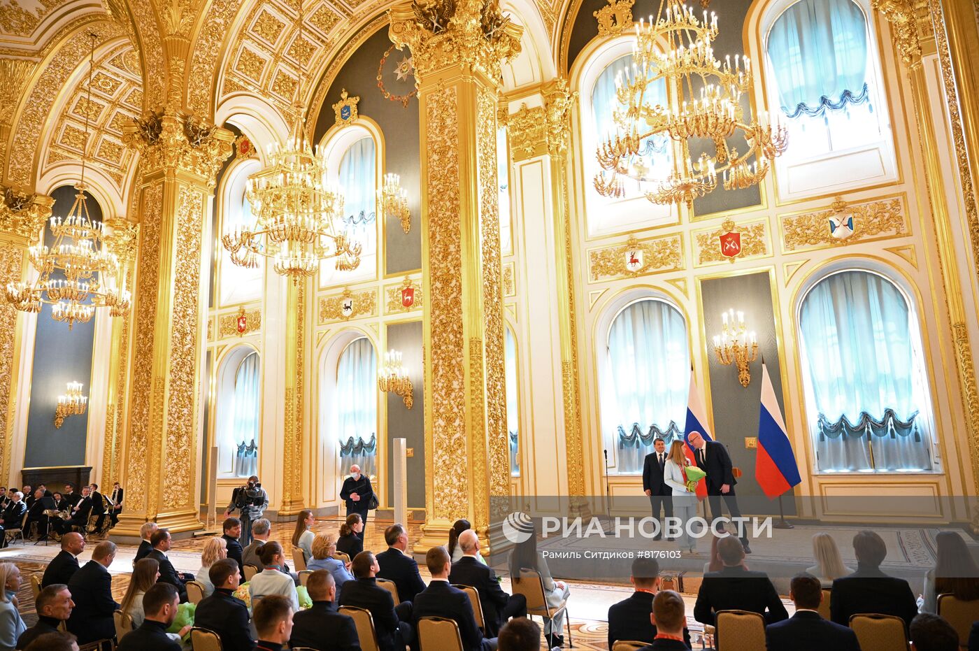 Встреча российских олимпийцев и паралимпийцев с членами правительства РФ