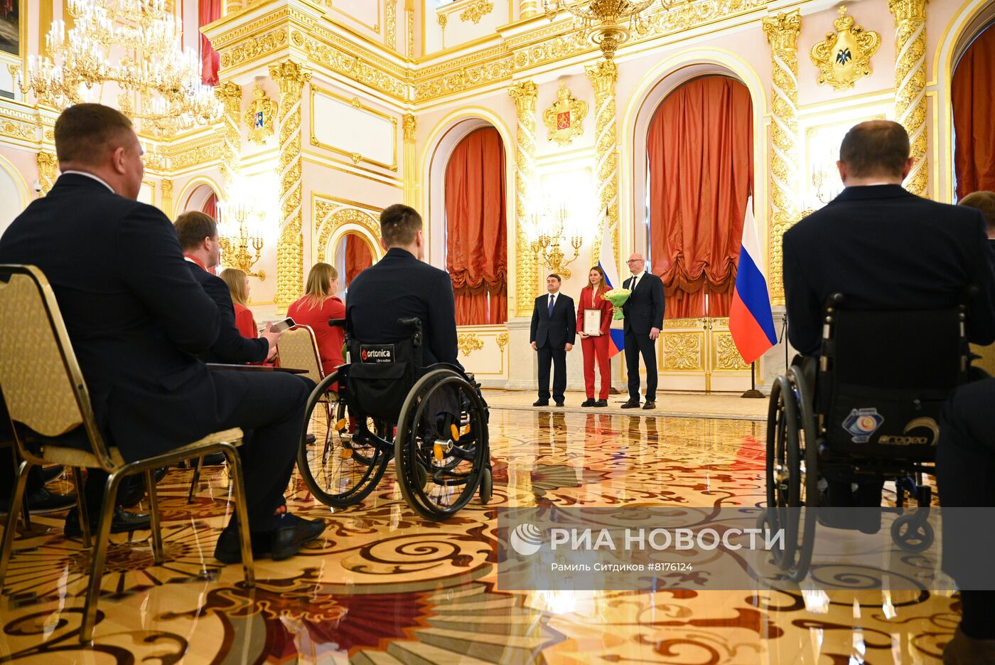 Встреча российских олимпийцев и паралимпийцев с членами правительства РФ