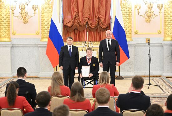 Встреча российских олимпийцев и паралимпийцев с членами правительства РФ