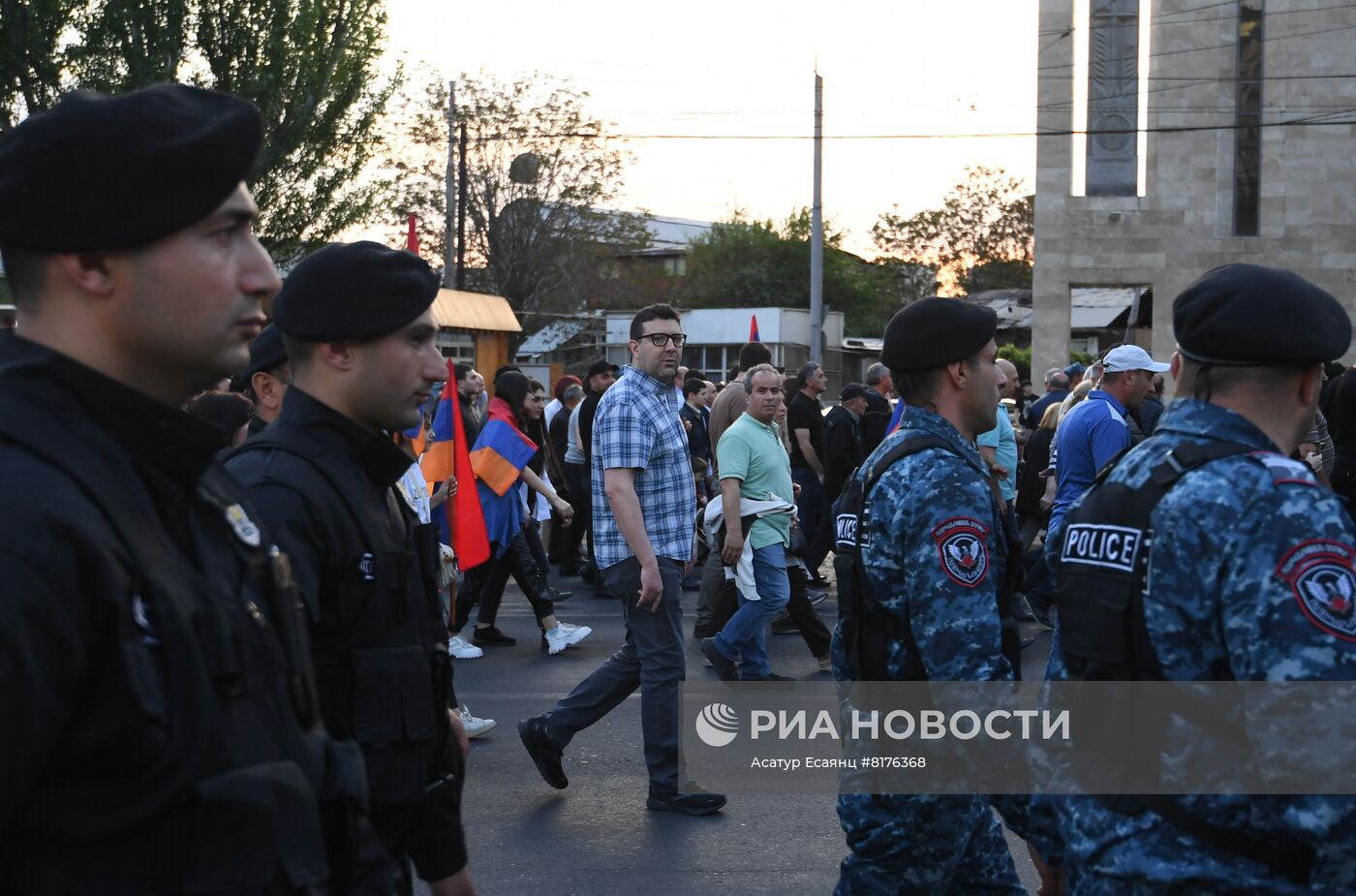 Шествие оппозиции в Ереване