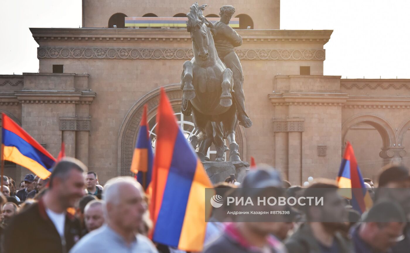 Шествие оппозиции в Ереване