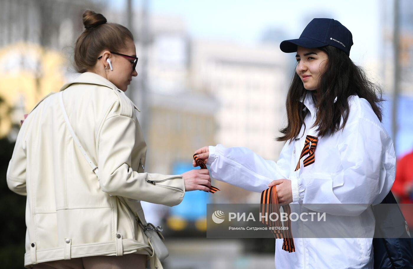 Старт акции "Георгиевская ленточка" в Москве