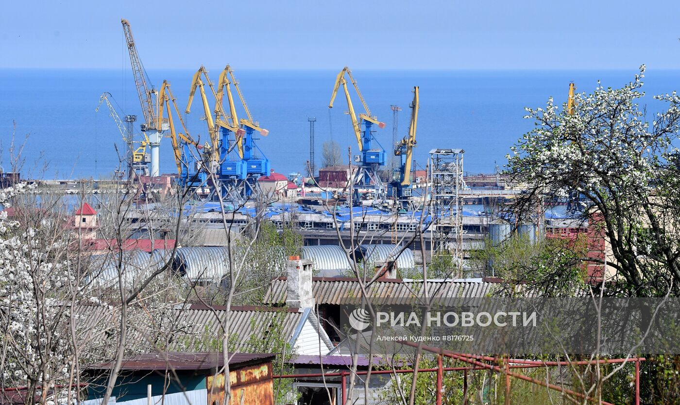 Повседневная жизнь в Мариуполе