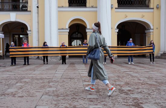 Старт акции "Георгиевская ленточка" в России