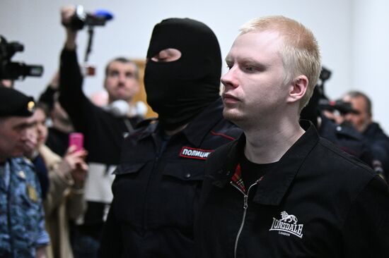 Избрание меры пресечения по делу о покушении на телеведущего Соловьева