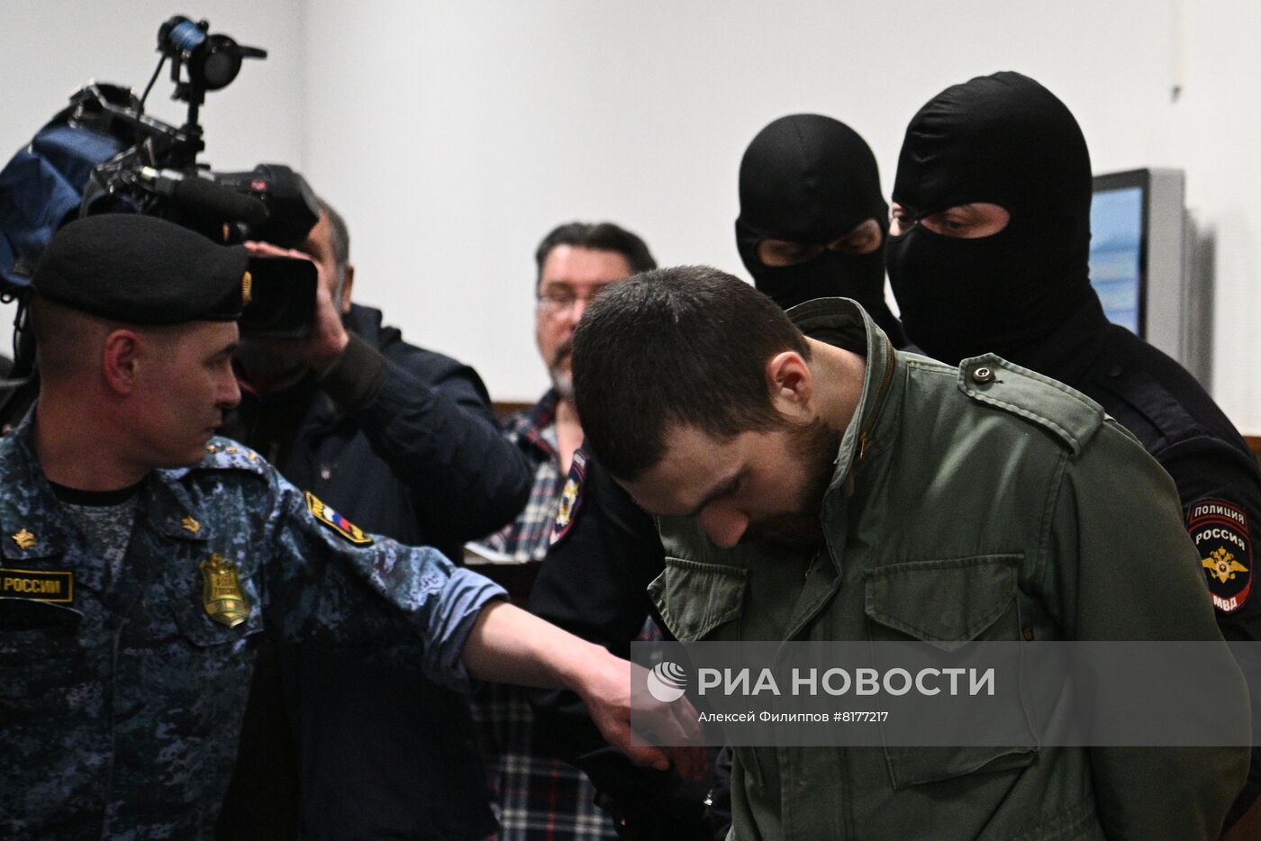 Избрание меры пресечения по делу о покушении на телеведущего Соловьева