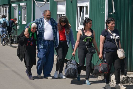 Открытие в освобожденном районе ЛНР таможенного поста на границе с РФ